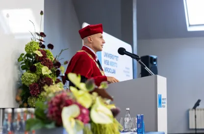 Aktualności | Uniwersytet WSB Merito we Wrocławiu: Przemawiający Dziekan
