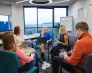 Ponad pół tysiąca uczestników Dolnośląskiego Festiwalu Nauki | Aktualności | Uniwersytet WSB Merito we Wrocławiu: uczestnicy studiów podyplomowych pracujący nad wspólnym projektem