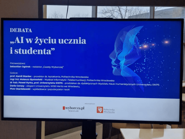 Rekordowy Polonez dla Fredry i ciekawa debata o AI | Aktualności | Uniwersytet WSB Merito we Wrocławiu: Grafika promująca dabatę