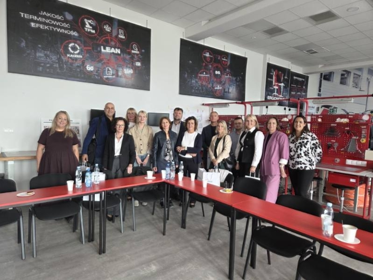 Pierwsze spotkanie Rady Dyrektorów Szkół Partnerskich | Aktualności | Uniwersytet WSB Merito we Wrocławiu: Rada Dyrektorów