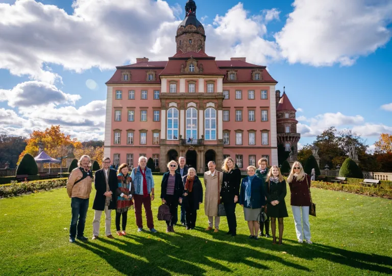 Profesor Romuald M. Łuczyński w Radzie Naukowej zamku Książ | Aktualności | Uniwersytet WSB Merito we Wrocławiu: rada zamku książ