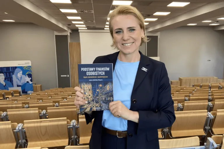 Książka naszej wykładowczyni "Podstawy finansów osobistych" | Aktualności | Uniwersytet WSB Merito we Wrocławiu: Dr Joanna Myślińska-Wieprow